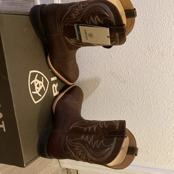 Brand new never been worn Ariat safety toe boots with original box.